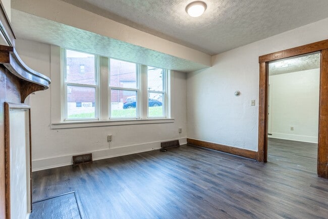 Photo - 466 Hays Ave Unit #6