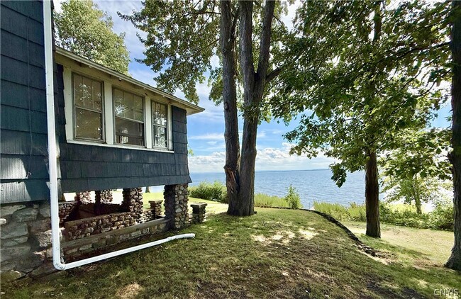 Photo - 395 NY-49