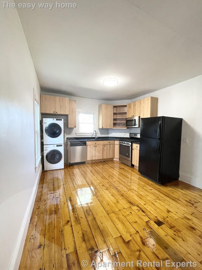 Photo - 105 Summer St Apartment Unit #3
