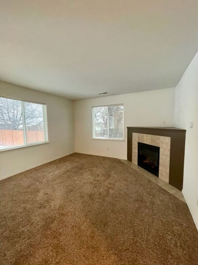 Photo - Cozy 3 Bedroom Home in SW Bend!