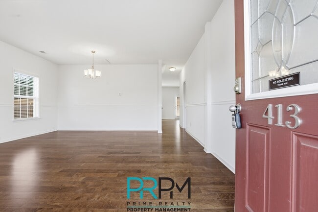 Photo - 413 Graypointe Dr