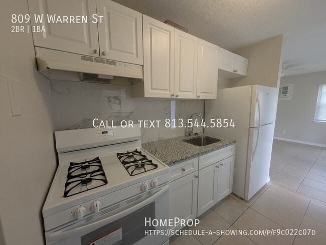 Photo - 809 W Warren St