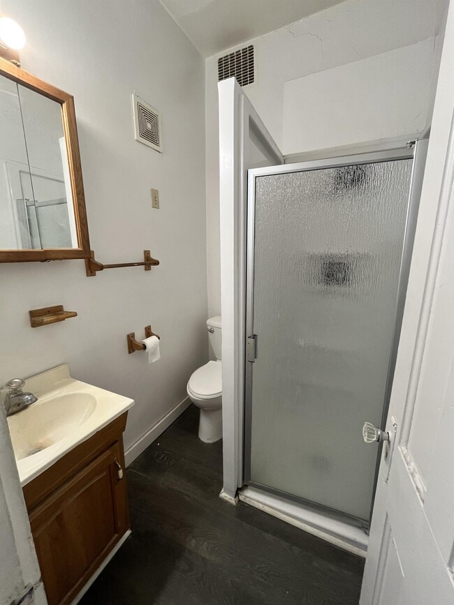 103 E 2nd St Unit 2