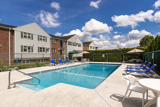 Photo - Leominster Gardens