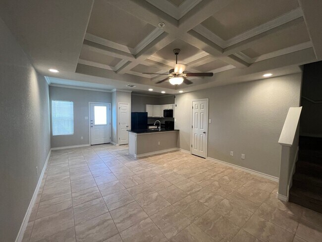 Photo - 16901 Dancing Ava