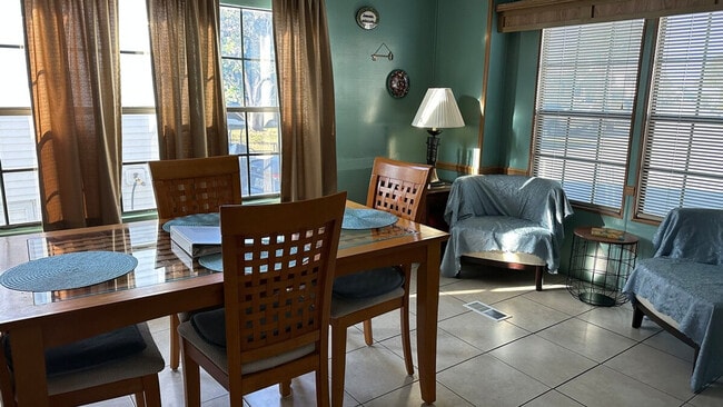 Photo - 2121 Nettles Blvd Unidad SI ID1537507P