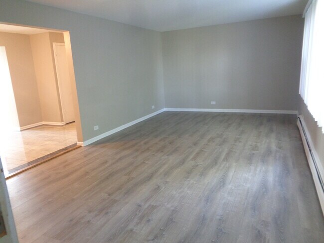 Photo - 7650 S Harlem Ave Unit 2C