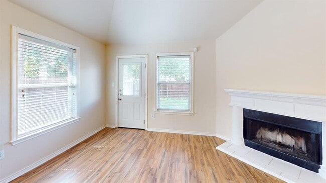 2816 Mission Tejas Dr