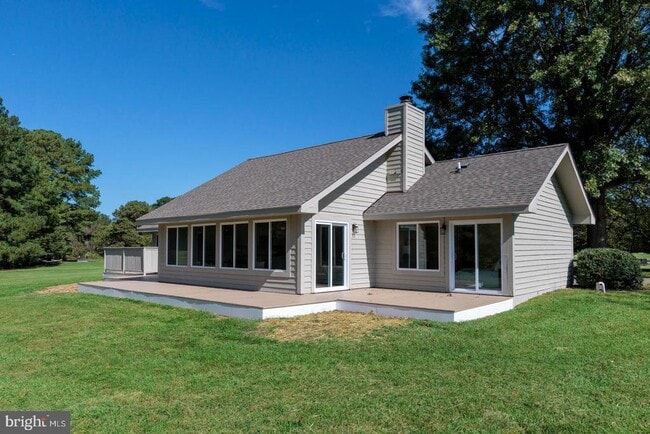 102 Golf Ct