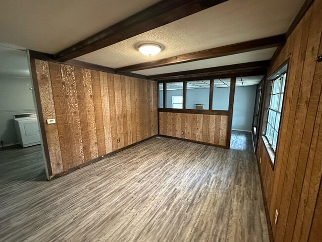 Photo - 920 Timberline Dr