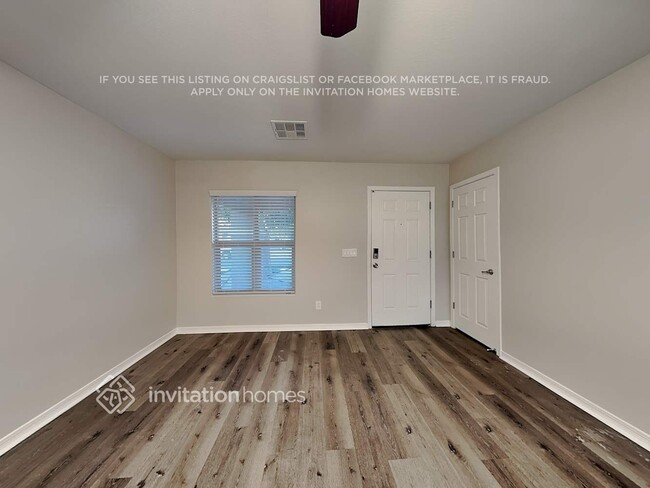 Photo - 8122 S 2nd Dr