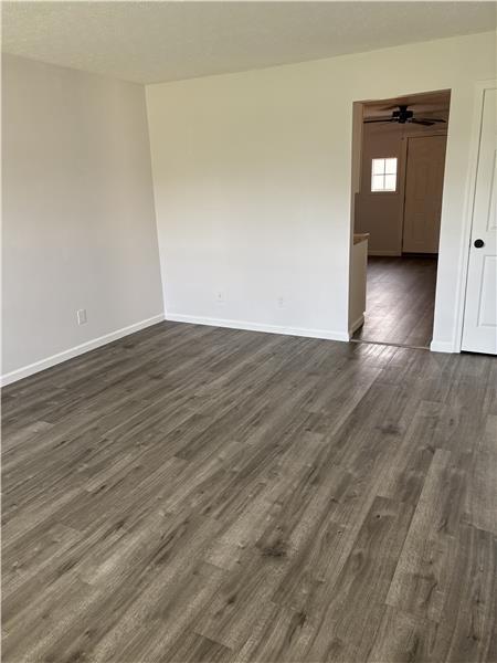 Photo - 1930 Independence Rd