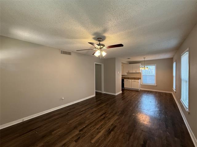Photo - 1912 Williams Dr