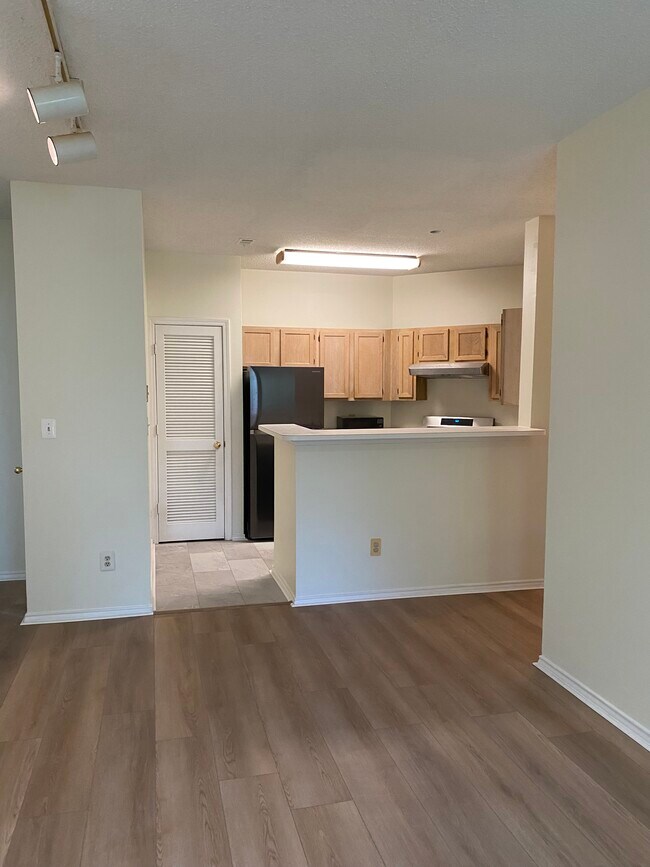 Photo - 4405 Fair Stone Dr Unidad 203