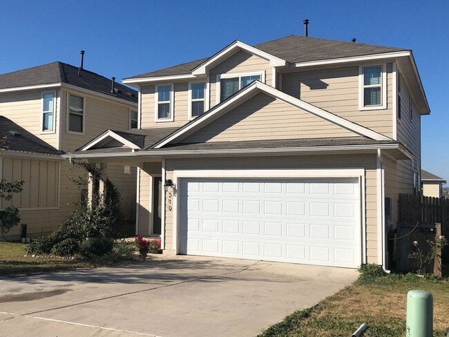 Photo - SUPER CHARMING 3/2 in Buda!!