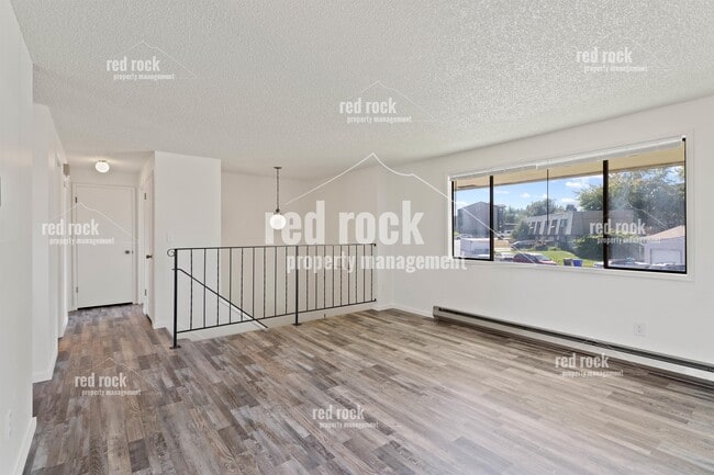 2724 N Perrine Ct