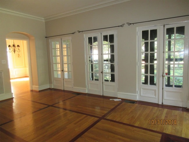 Photo - 70 N Monterey St