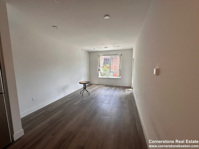 Photo - 269 E Cottage St