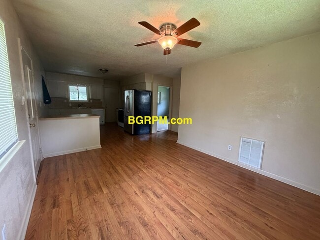 Photo - 2 BD 1 BA House