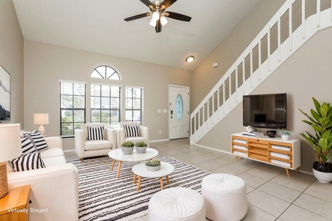 Photo - 1034 Burnett St