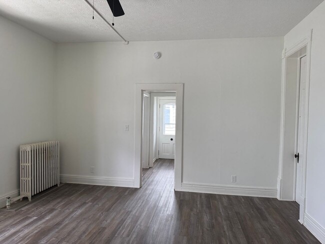 Photo - 1038 Heath St Unit 1038 1/2