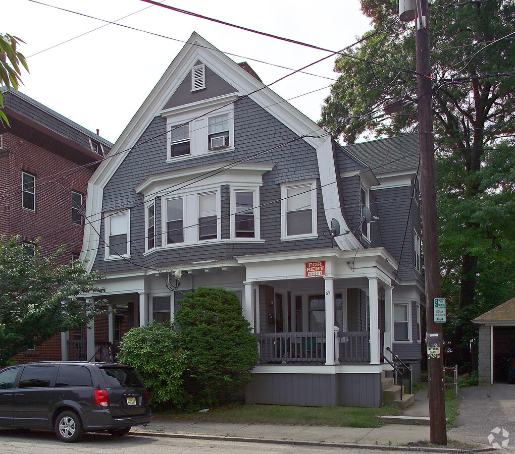 Photo - 65 Medway St Apartments