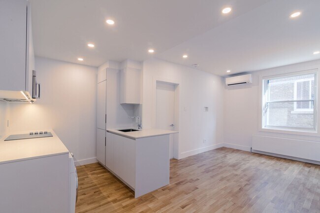 Photo - 3495 Av. Van Horne Unit 305