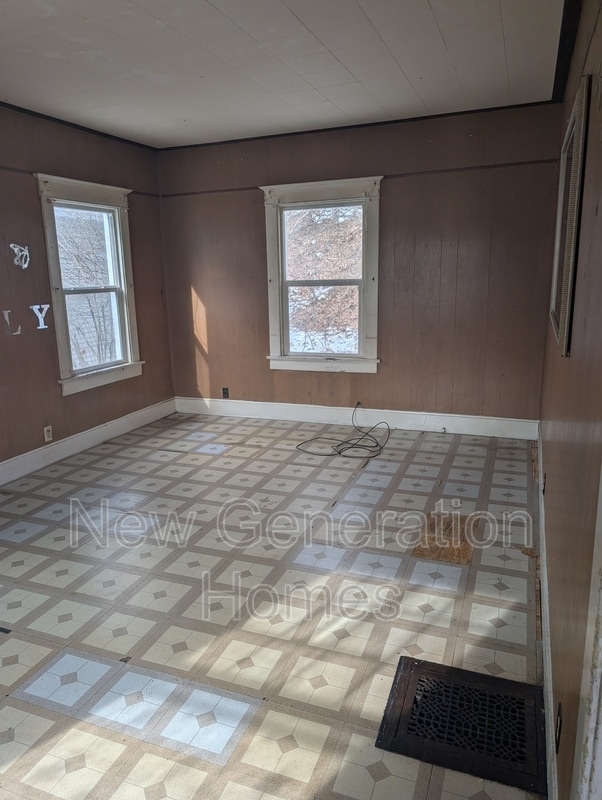 Photo - 1603 NE Glendale Ave