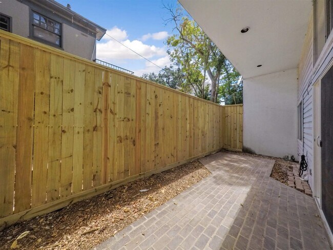 Photo - 3407 Roseland St