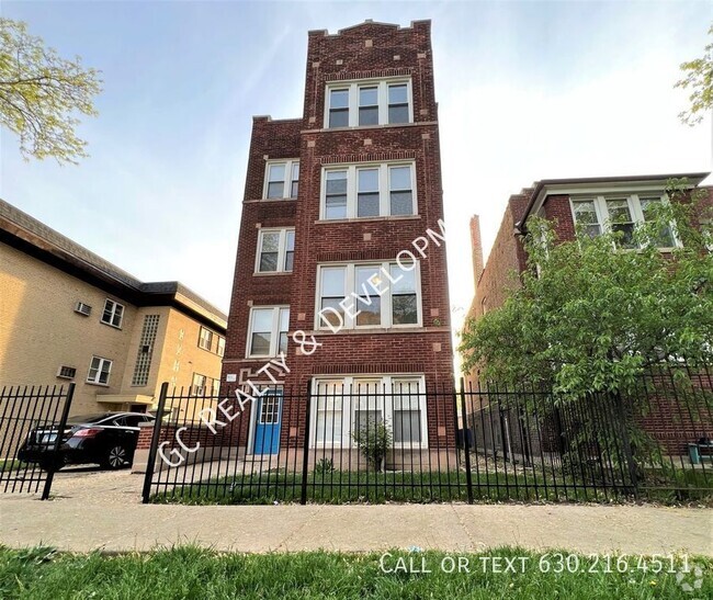 Building Photo - ***  ALBANY PARK / 4 BEDROOM - 2 BATH / ON... Unit 2 Rental