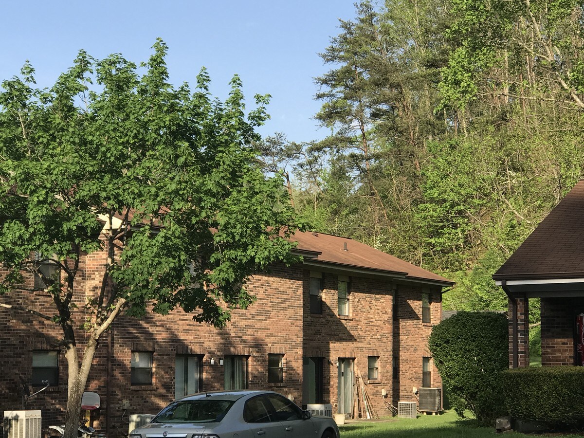 Regency Park Apartments For Rent in Prestonsburg, KY