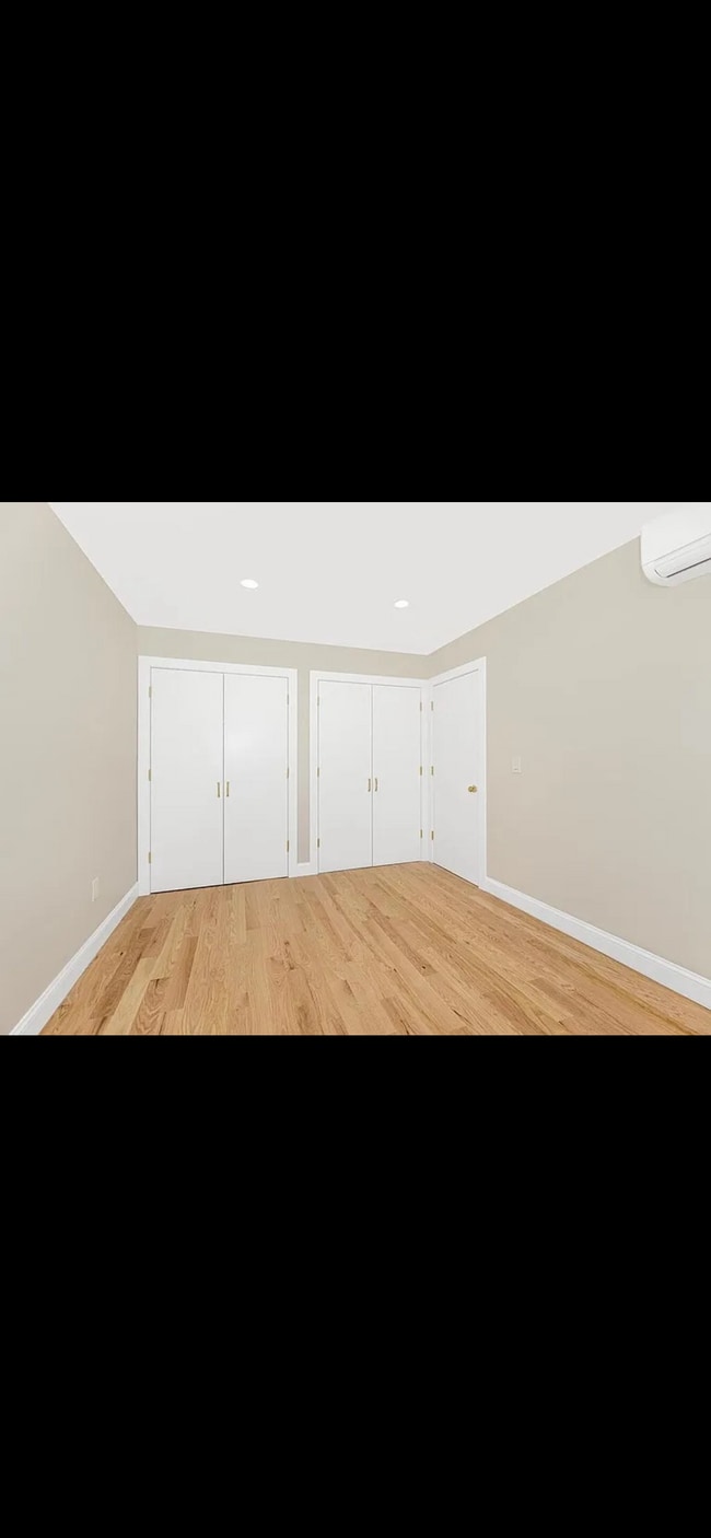 Photo - 47 Lincoln Ter Unit Large 3 Bedroom ALL UTILITIES INC.