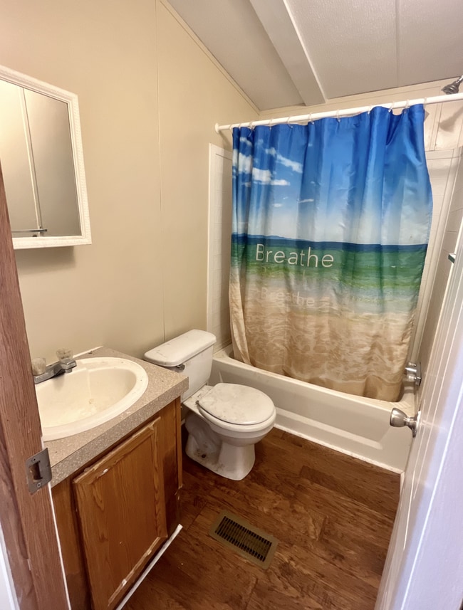 2 Bed 2 Bath Mobile Home - 2 Bed 2 Bath Mobile Home