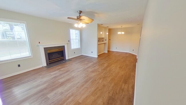 Photo - 300 Waterdown Dr