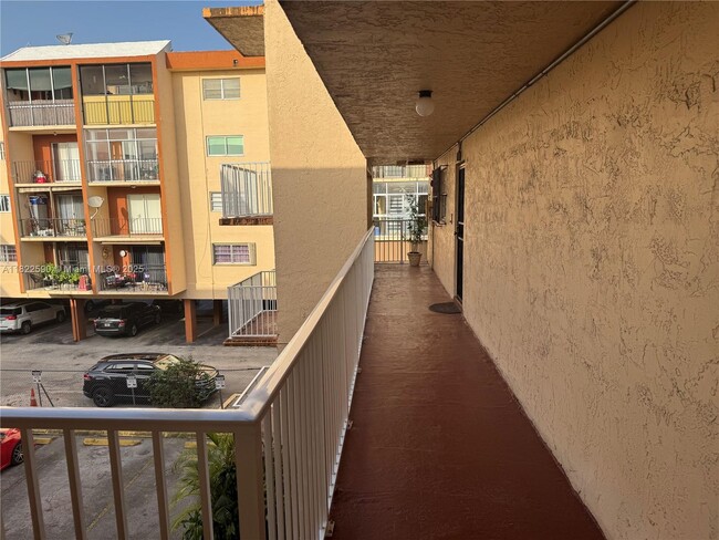 Photo - 1085 W 68th St Unit 307