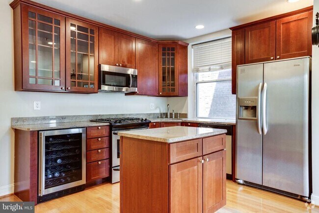 Building Photo - 219 T St NE Unit 202 Rental