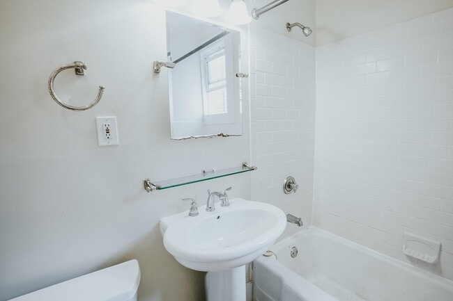 Photo - 514 8th Ave SE