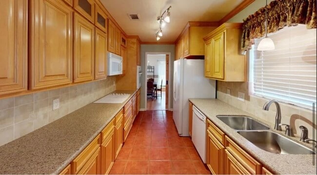 Photo - 1120 Brandywine Dr