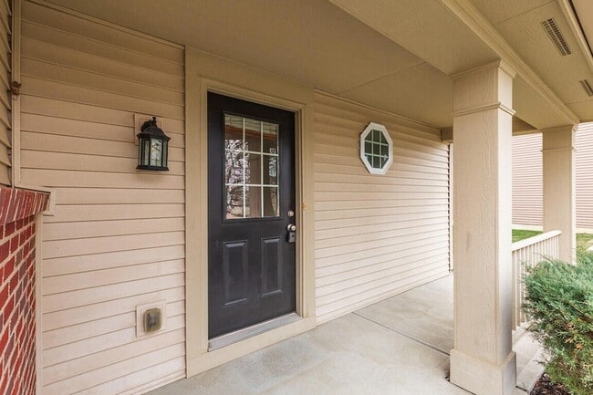 Photo - 10150 Meadow Glen Dr