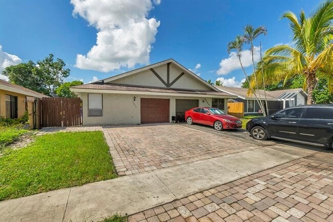 Building Photo - 7432 SW 12th Ct Rental