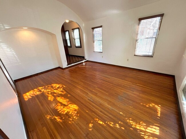 Photo - Adorable Spanish 2 bedroom home in the heart of Long Beach