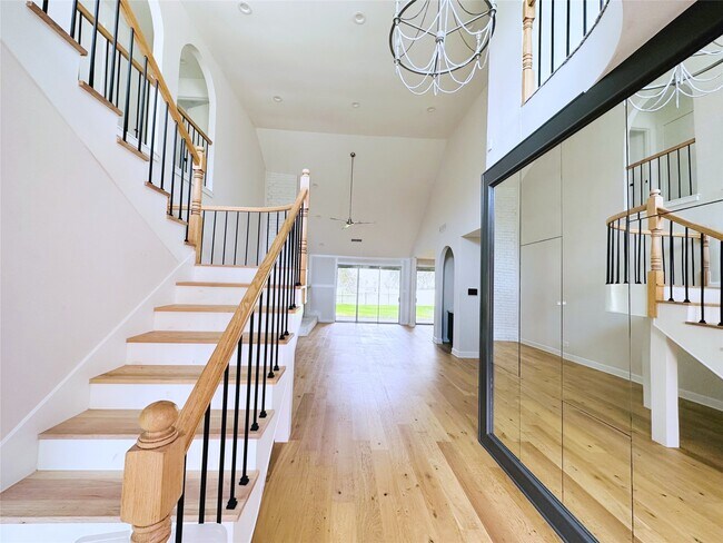 Photo - 3202 La Quinta Dr