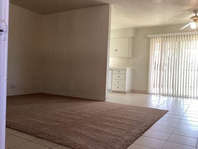 Photo - 4424-4426 E Dakota Ave