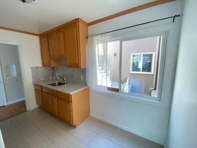 Photo - 1285 Guerrero St Unit 1285 Guerrero St.  3