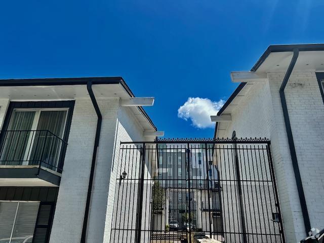 Building Photo - 2610 Salado St Unit 110 Rental