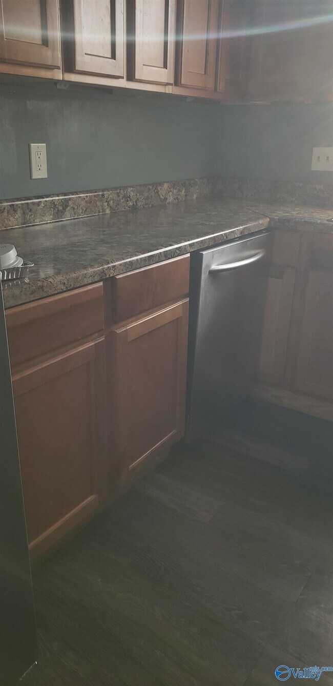 Photo - 6222 Robinhood Ln NW Unidad B