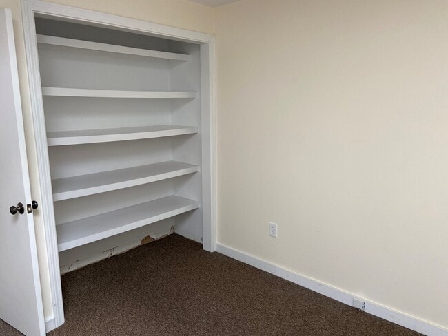 Photo - 1383 Washington St
