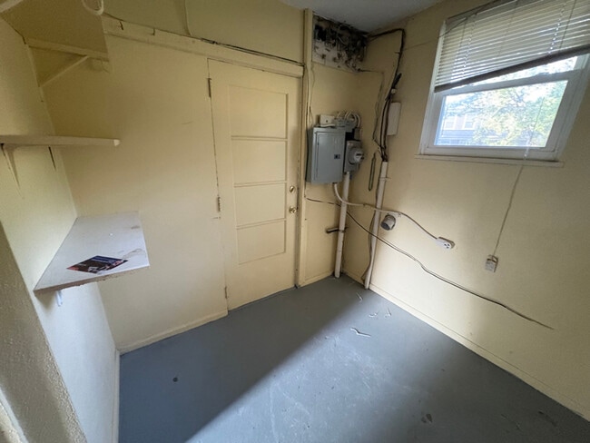 Photo - 13 Dewitt St