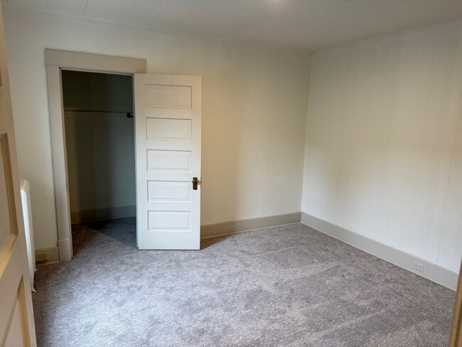 Photo - For Rent: 2-Bedroom Apartment | Downtown Hastings