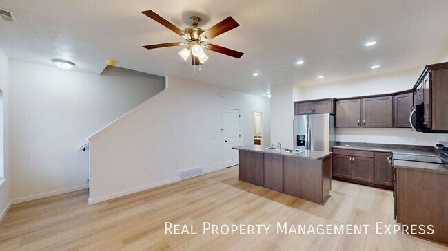 Photo - Charming 2-bedroom, 1.5-bathroom townhome